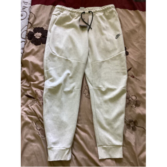 NIKE Tech Fleece Joggers Sustainable Materials - Picture 11 of 12